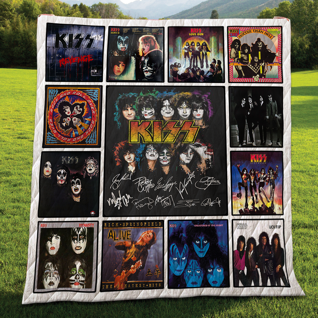 Kiss Quilt Blanket For Fans